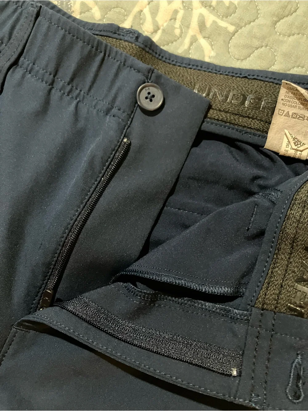 Under Armour size 30 shorts